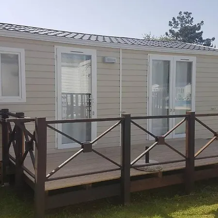 Natur Camping Bungalow T2 - 3 Holiday home Pataias